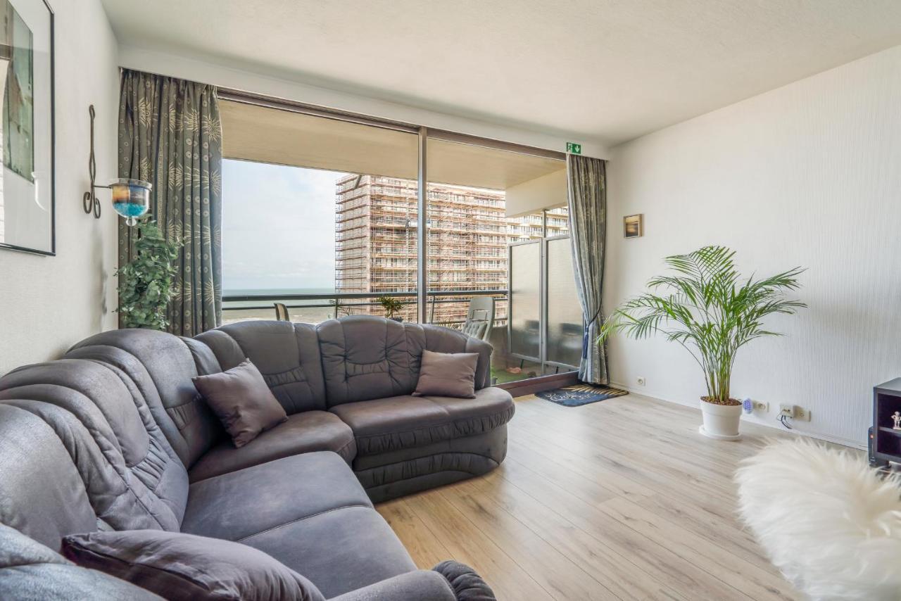 Luxueuze Vakantiestudio Met Zeezicht En Terras In Oostende Exterior foto